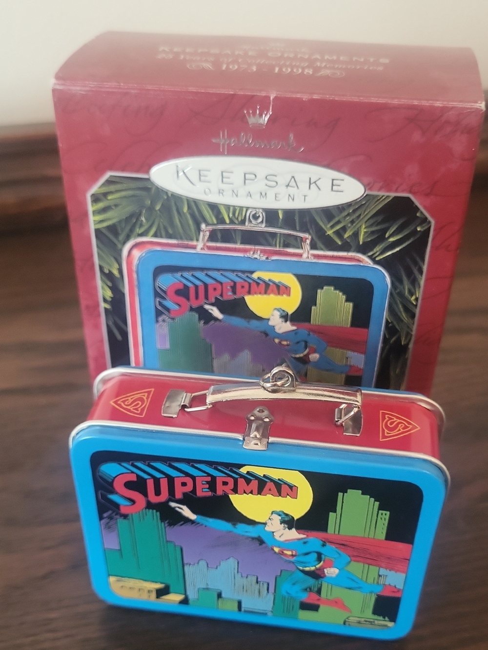 Hallmark Keepsake Superman Tin Lunchbox Ornament 1998